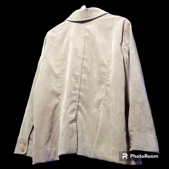 Croft & Barrow Women’s 2XL Tan Corduroy Lightweight Jacket - Picture 8 of 16